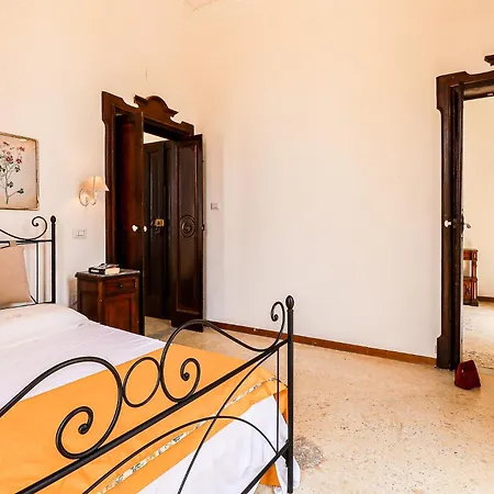 Palazzo Migliaccio By Casa Di Marco Apartman Gallipoli